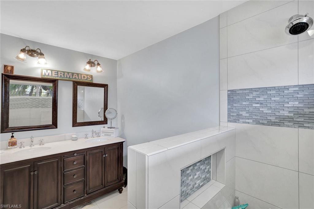 208 Baltusrol Drive Naples, FL 34113 - Photo 12 of 25 Primary Bathroom