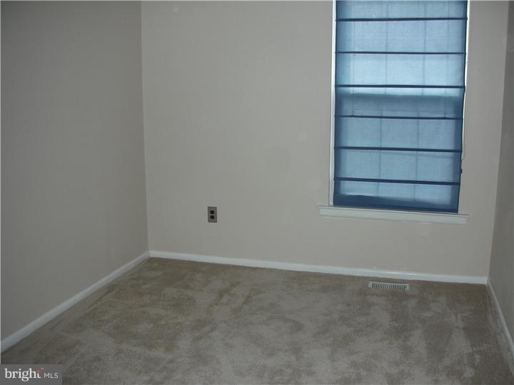 200 Greendale Road Philadelphia, PA 19154 - Photo 14 of 20 a view of a small space