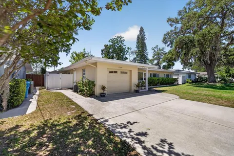 $499,000 | 3067 Kapok Kove Drive, Clearwater, FL 33759