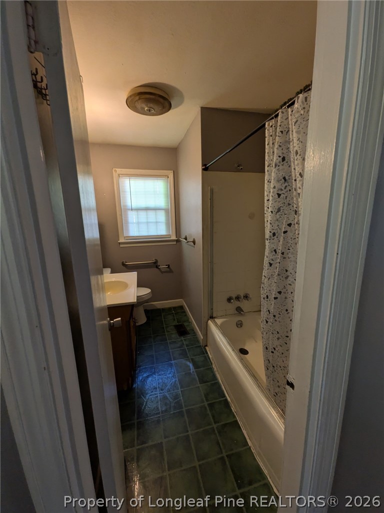 1403 Mack Street Spring Lake, NC 28390 - Photo 8 of 15