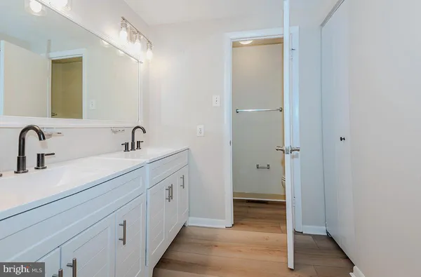 $2,950 | 1116 Soho Court, Unit 97, Crofton, MD 21054