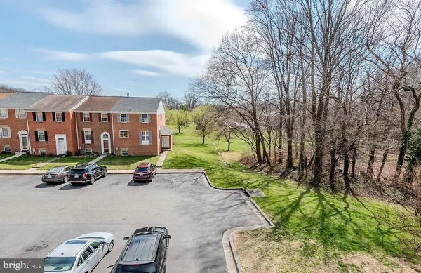 $2,950 | 1116 Soho Court, Unit 97, Crofton, MD 21054