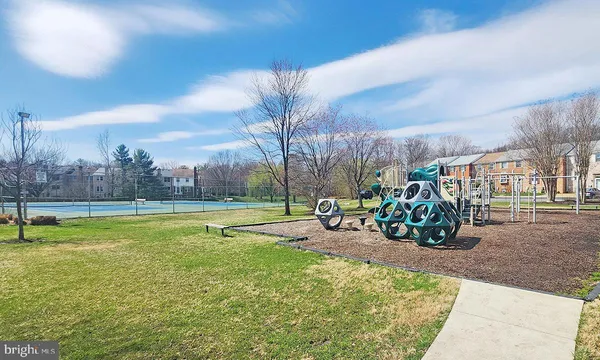 $2,950 | 1116 Soho Court, Unit 97, Crofton, MD 21054