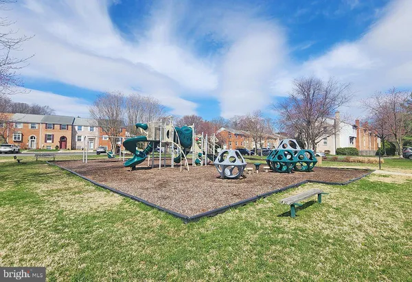 $2,950 | 1116 Soho Court, Unit 97, Crofton, MD 21054