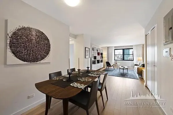 $4,350 | 222 East 39th Street, Unit 23E | Murray Hill