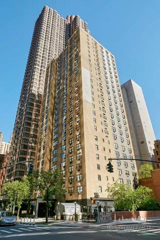 $4,350 | 222 East 39th Street, Unit 23E | Murray Hill