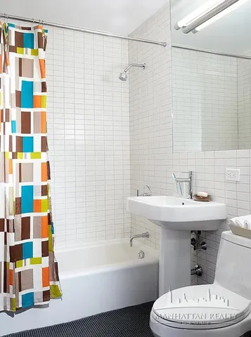 $4,350 | 222 East 39th Street, Unit 23E | Murray Hill