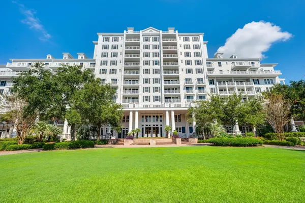 a view of building with yard