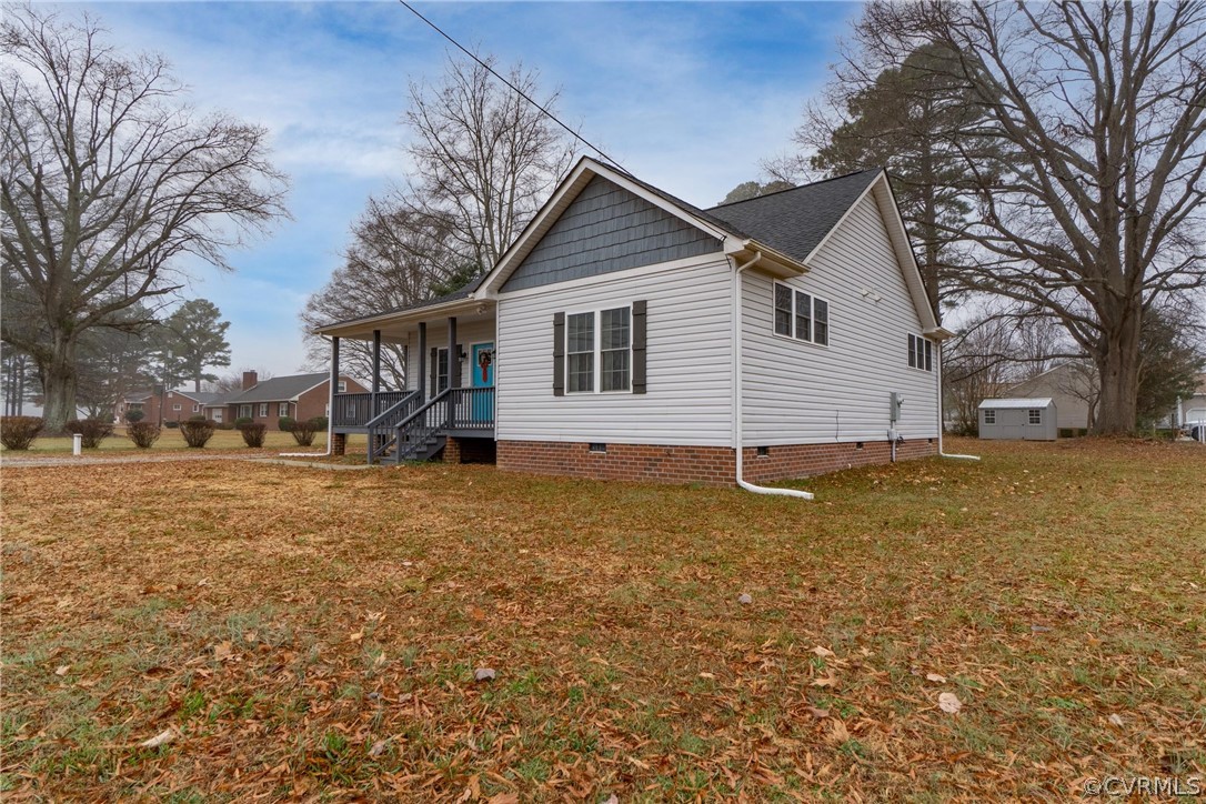 18728 Eltham Road West Point, VA 23181 - Photo 3 of 20 Gallery Image 3