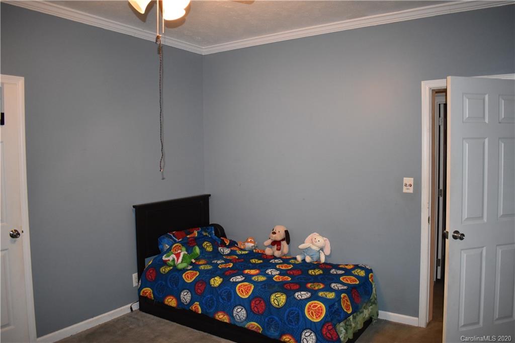403 Randall Road Marion, NC 28752 - Photo 21 of 48 Gallery Image 21