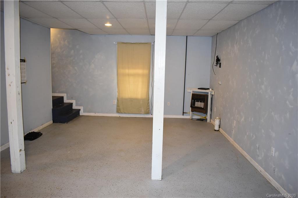 403 Randall Road Marion, NC 28752 - Photo 35 of 48 Gallery Image 35