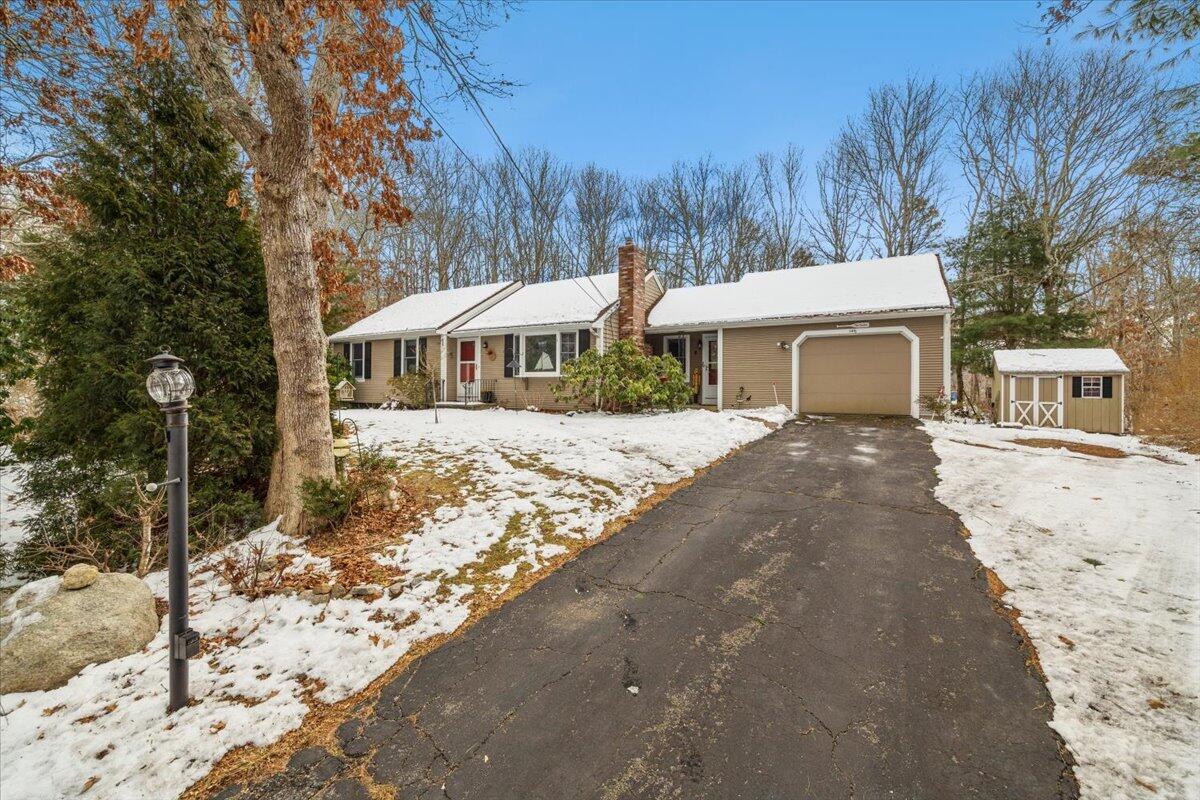146 Clay Pond Road Buzzards Bay, MA 02532 - Photo 3 of 23 22-0065