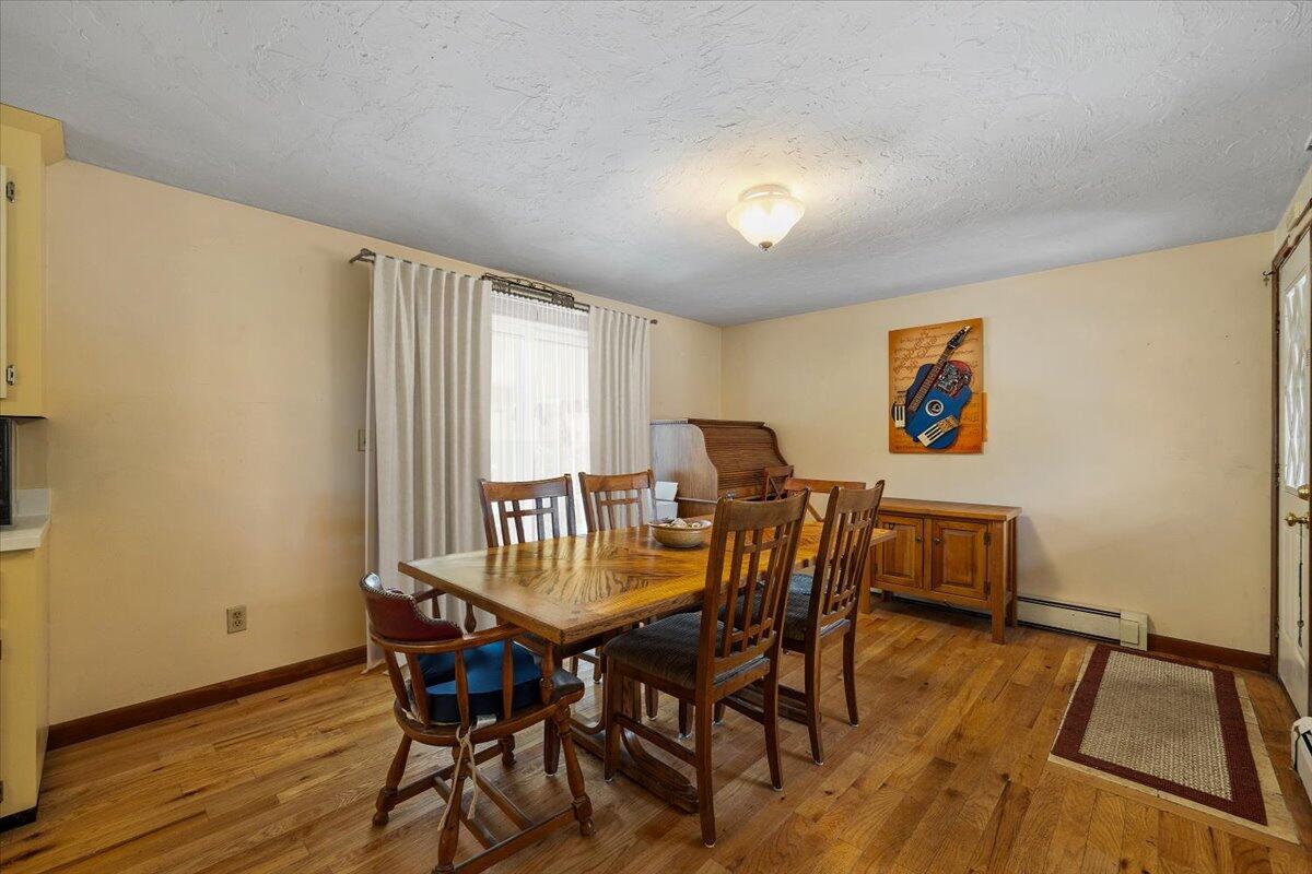 146 Clay Pond Road Buzzards Bay, MA 02532 - Photo 6 of 23 03-0012