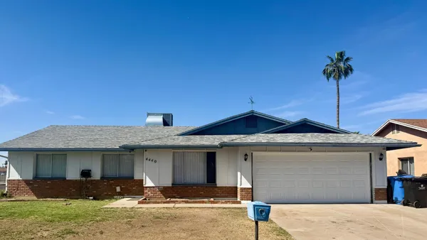 $2,450 | 4440 West Yucca Street, Glendale, AZ 85304