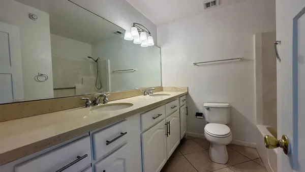 $2,450 | 4440 West Yucca Street, Glendale, AZ 85304