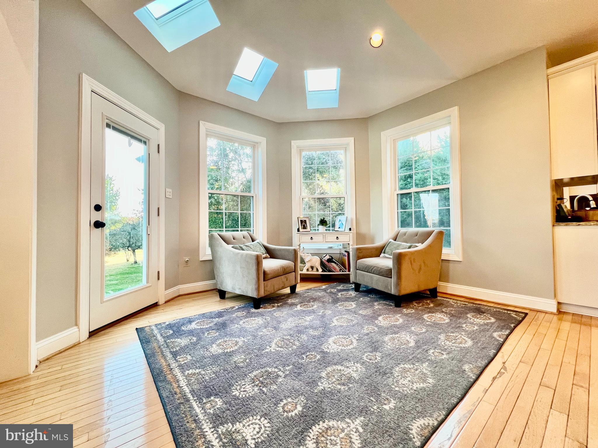 8 Corbin Drive Exton, PA 19341 - Photo 26 of 92 Main_floor_sitting_area_1