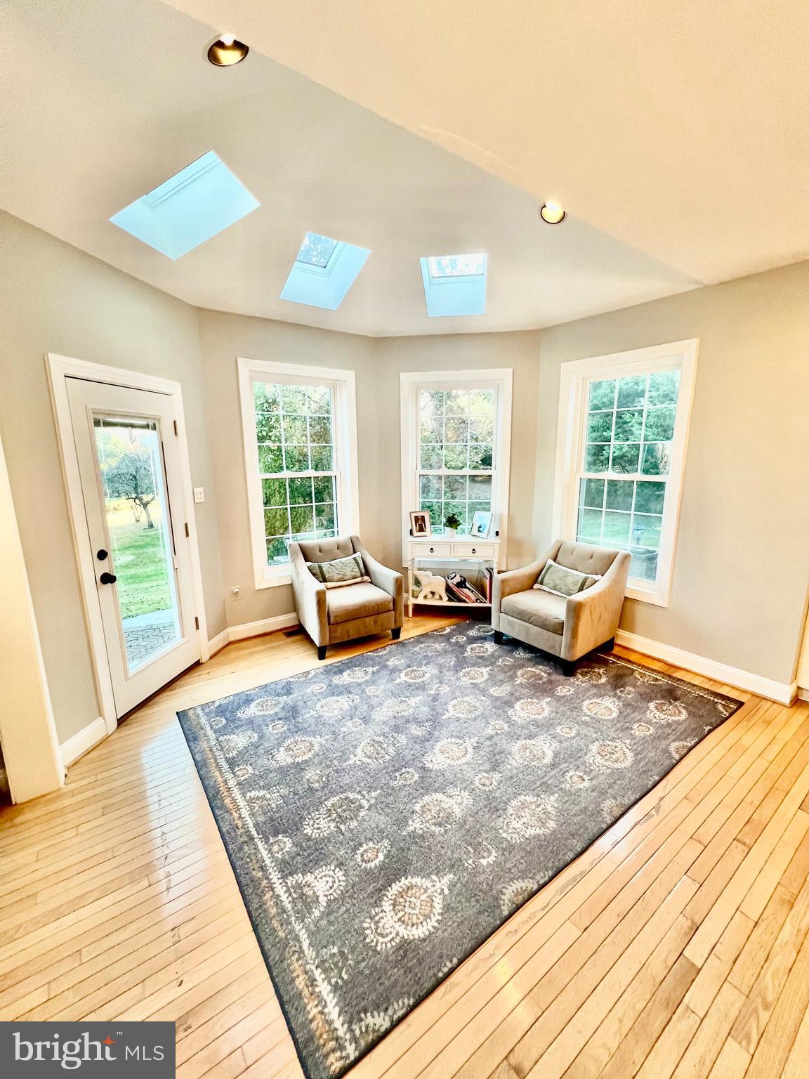 8 Corbin Drive Exton, PA 19341 - Photo 27 of 92 Main_floor_sitting_area_2