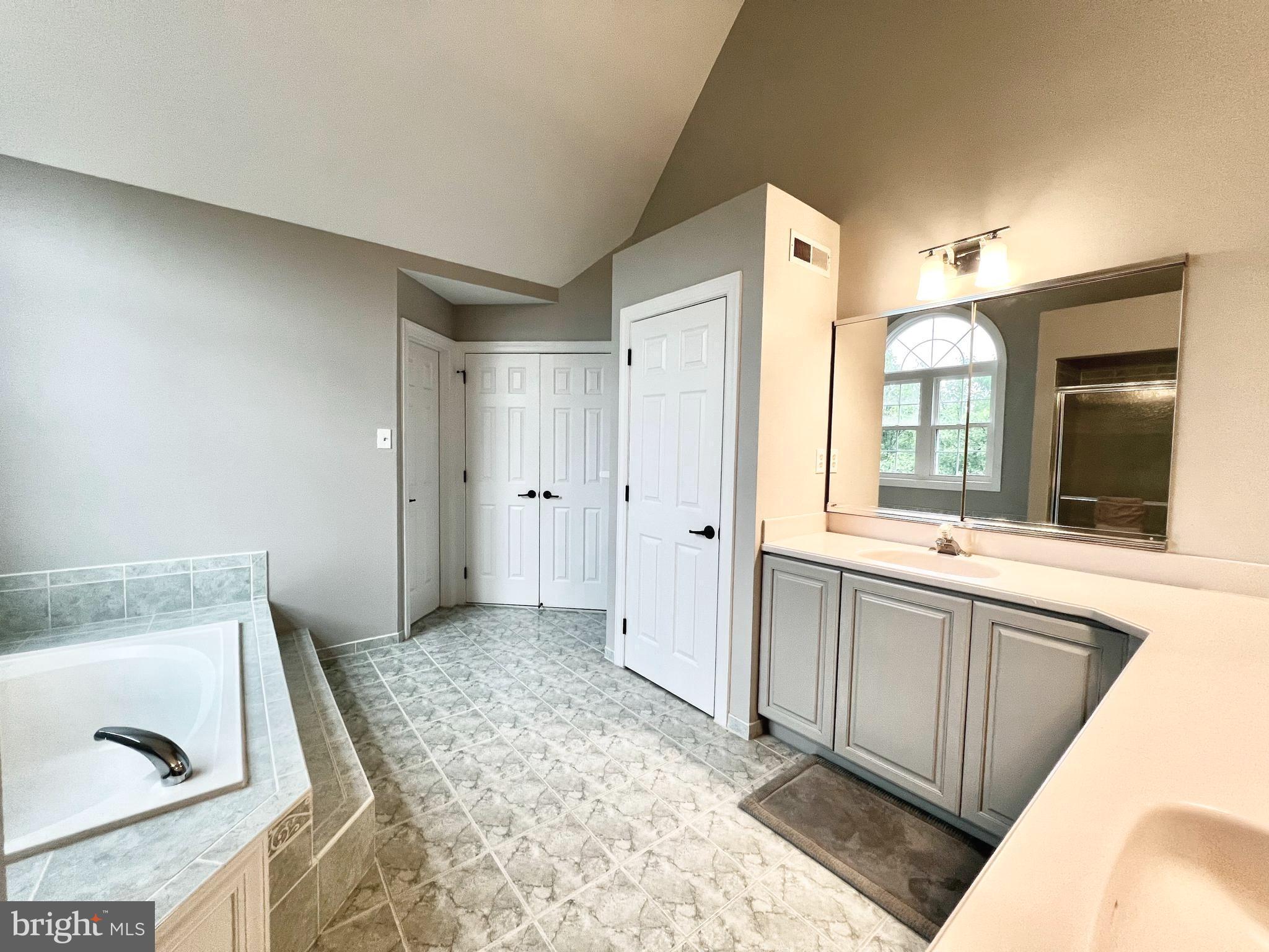 8 Corbin Drive Exton, PA 19341 - Photo 38 of 92 Master_bath_1