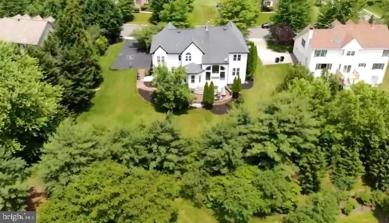 8 Corbin Drive Exton, PA 19341 - Photo 5 of 92 Overview_back