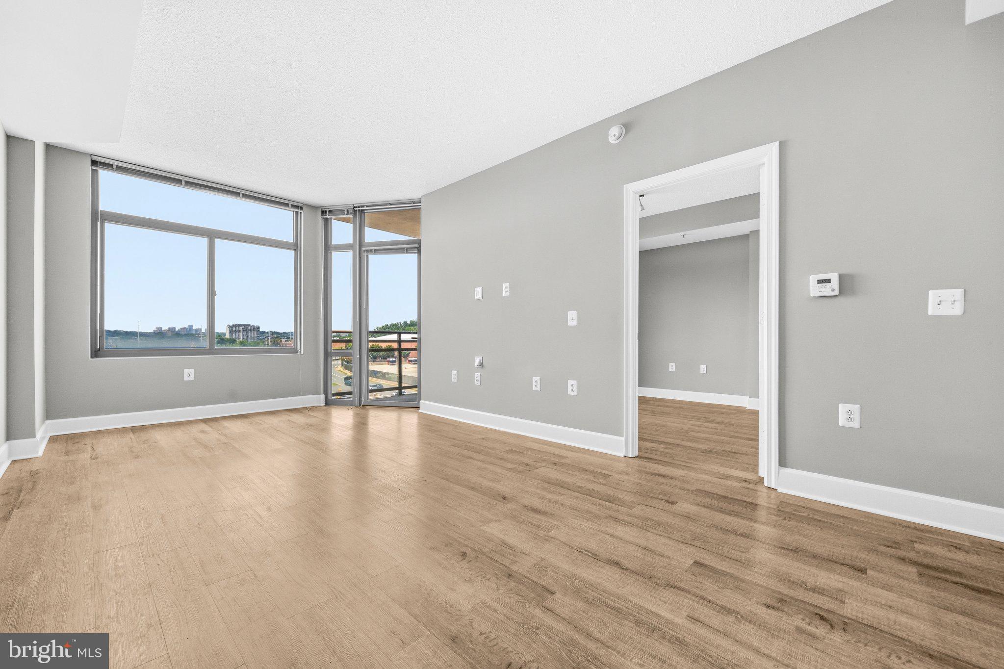 3600 South Glebe Road, Unit 308W Arlington, VA 22202 - Photo 7 of 37 Spacious modern living area with views.