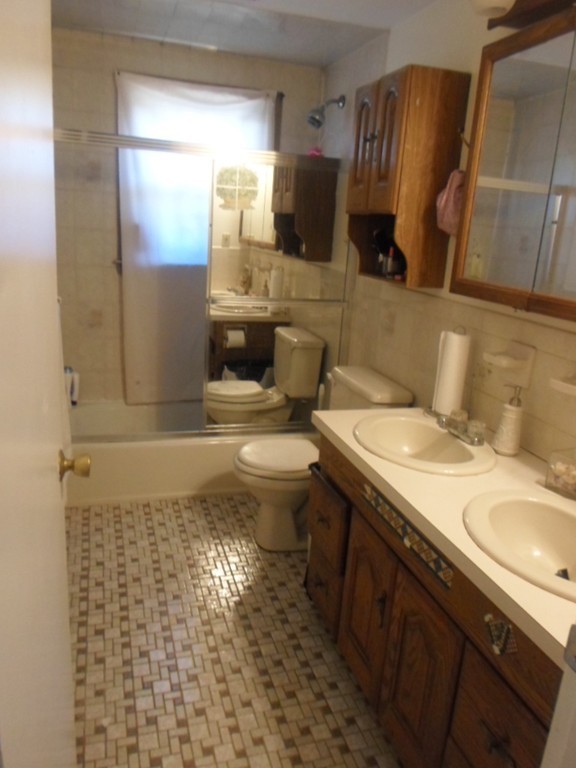 16 Sefton Street Boston, MA 02136 - Photo 15 of 23 Gallery Image 15
