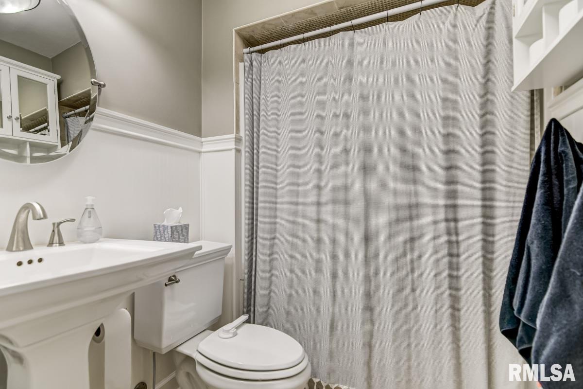2201 Picardy Lane Springfield, IL 62704 - Photo 26 of 34