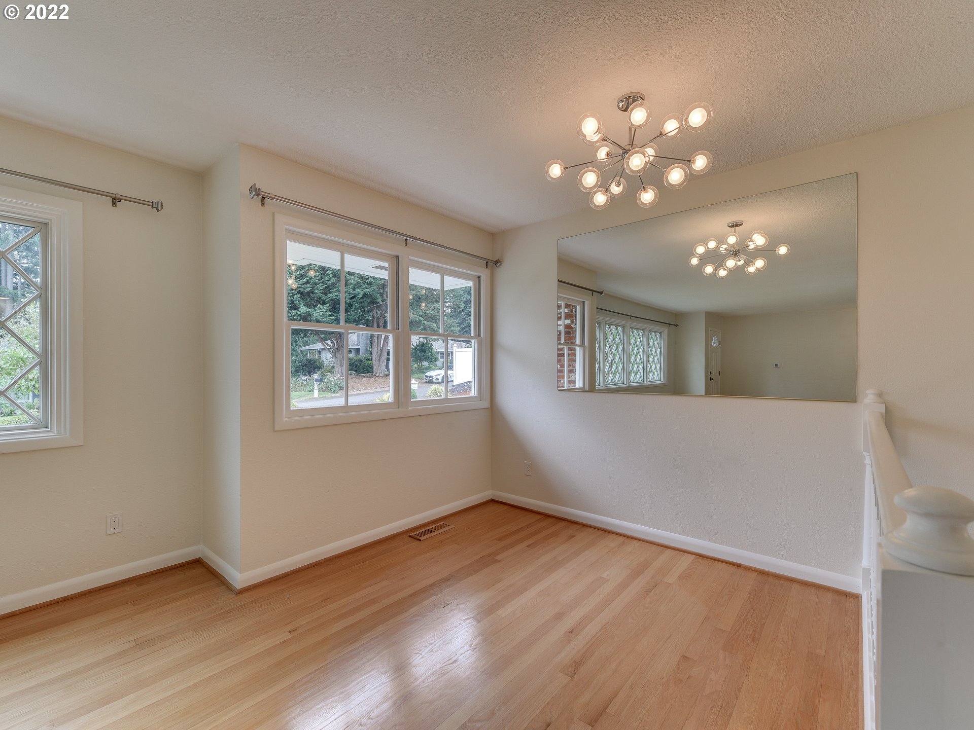 6321 Southwest Hamilton Way Portland, OR 97221 - Photo 8 of 31 Dining Room