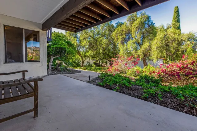 $789,000 | 2045 Bolsa Chica Glen, Escondido, CA 92026