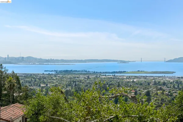 $2,495,000 | 1001 Cragmont Avenue, Berkeley, CA 94708
