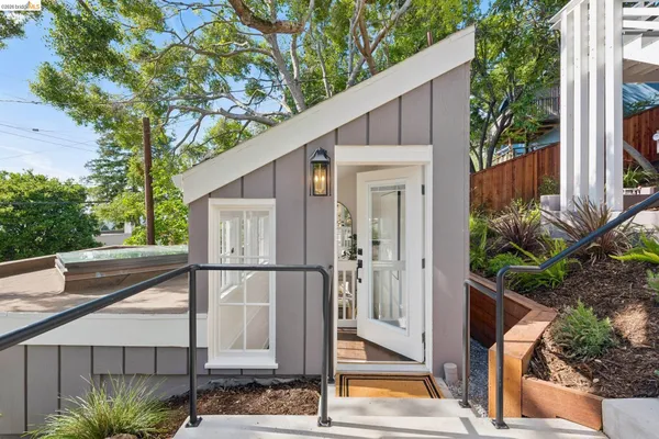 $2,495,000 | 1001 Cragmont Avenue, Berkeley, CA 94708