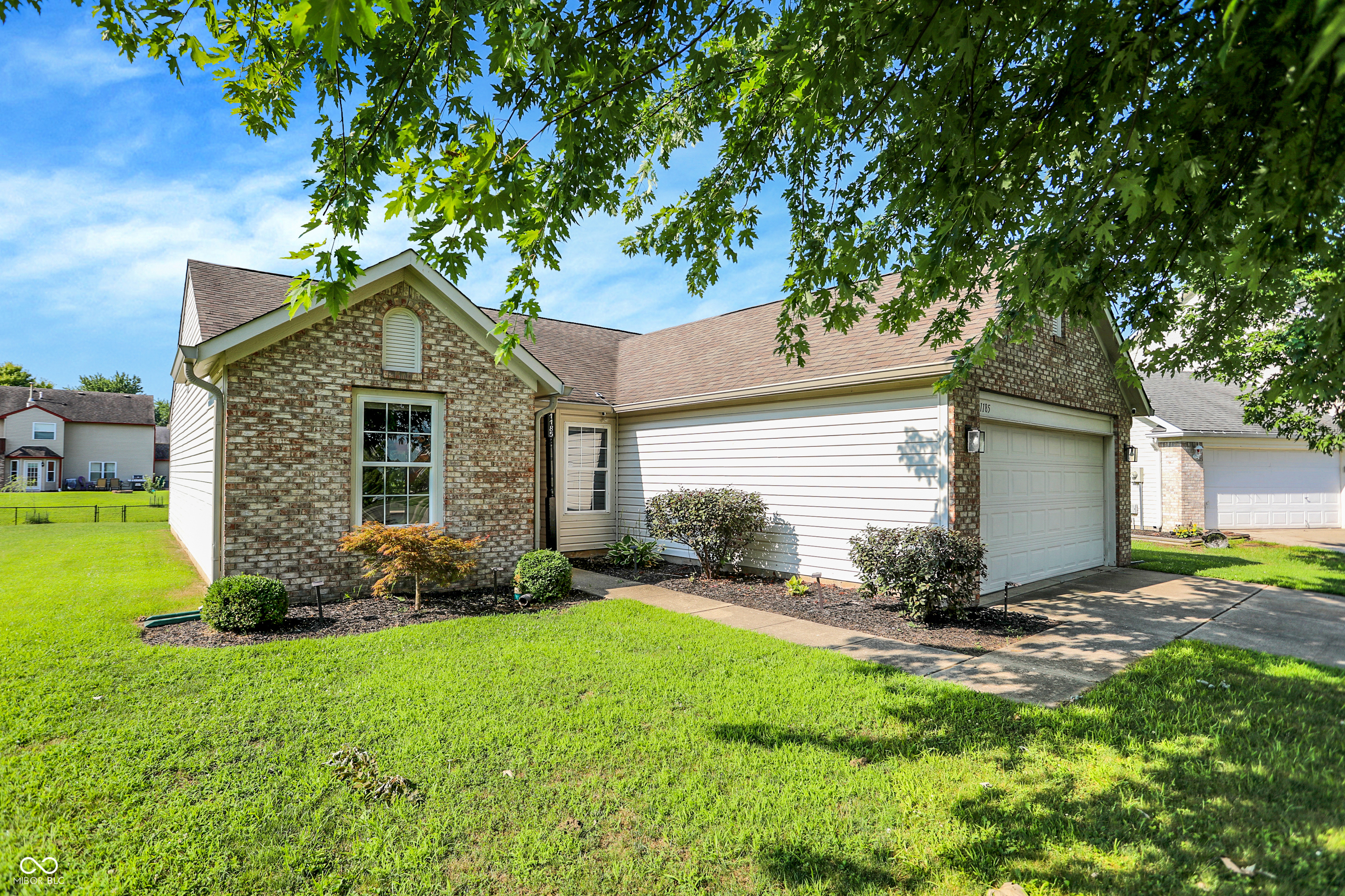 1185 Alder Road Franklin, IN 46131 - Photo 2 of 29