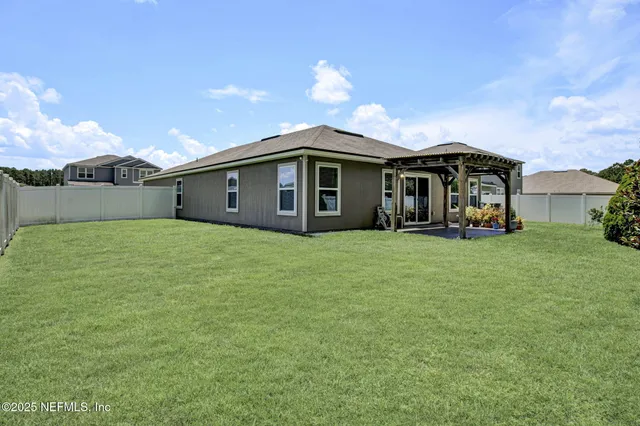 $2,000 | 7070 Sandle Drive, Jacksonville, FL 32219