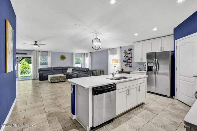 $2,000 | 7070 Sandle Drive, Jacksonville, FL 32219