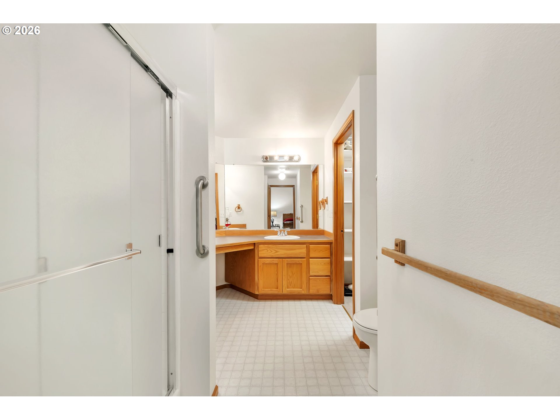 4471 Spring Meadow Avenue Eugene, OR 97404 - Photo 18 of 31 a bathroom with a bathtub and a sink