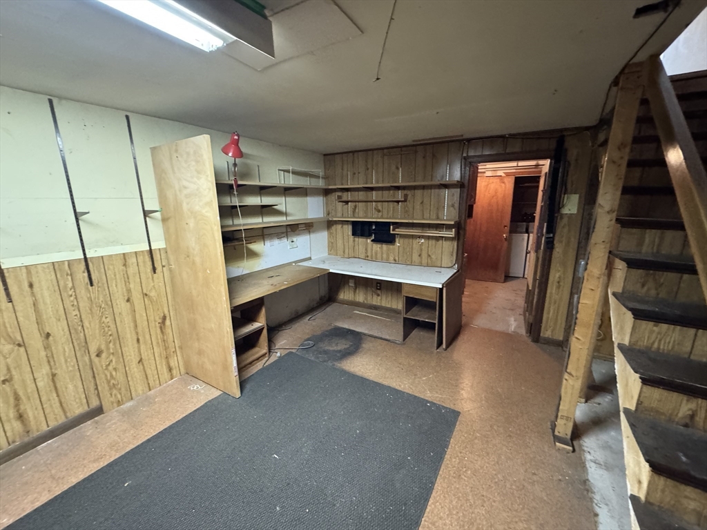 100 Roper Street, Unit D Lowell, MA 01852 - Photo 14 of 18