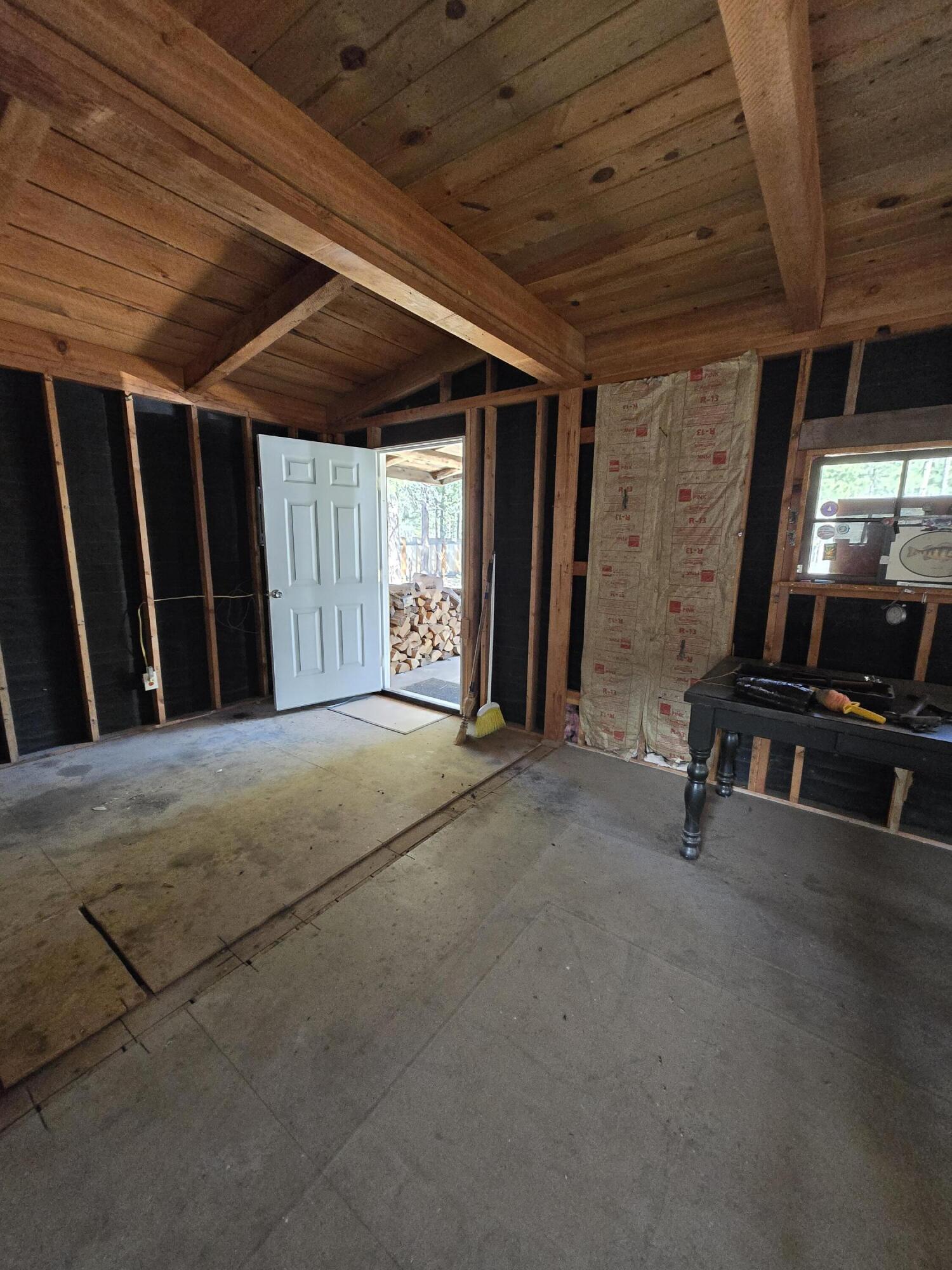53261 Andrews Road La Pine, OR 97739 - Photo 9 of 13 1000004149