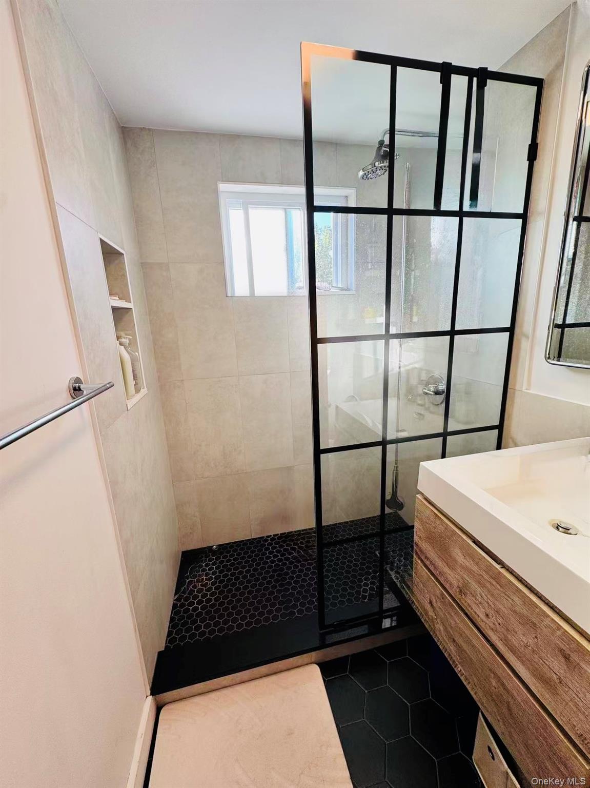 89-36 90th Street Queens, NY 11421 - Photo 8 of 11