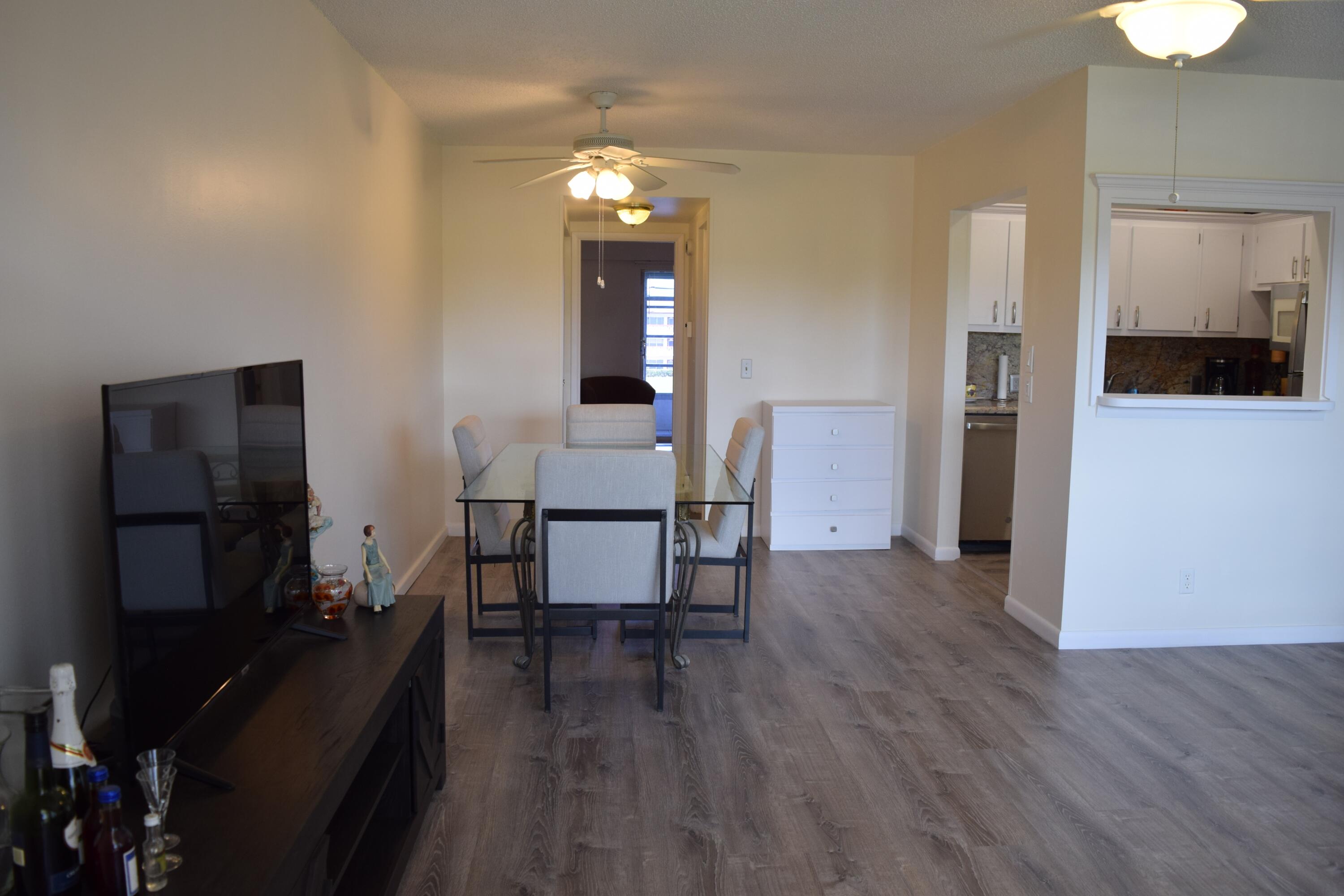 202 Brighton East, Unit 202 Boca Raton, FL 33434 - Photo 6 of 18 DSC_0417 - Copy