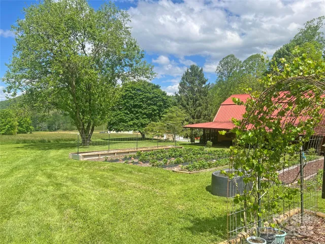 $775,000 | 550 Joe Payne Road, Marshall, NC 28753