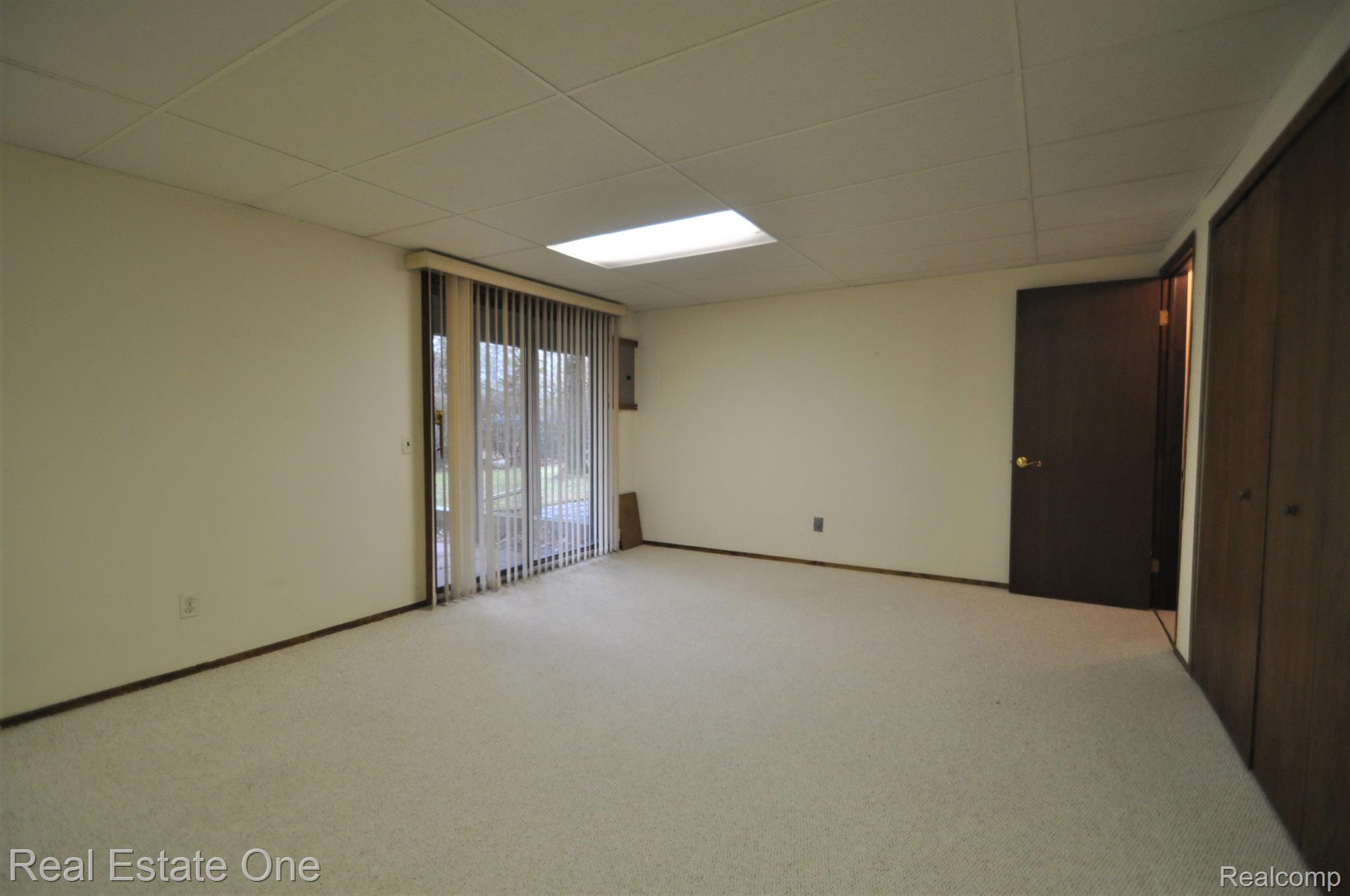 1064 Willow Grove Court Rochester, MI 48307 - Photo 28 of 35 Gallery Image 28