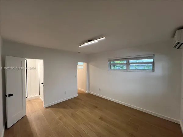 $1,650 | 7035 Northeast 4th Court, Unit 4, Miami, FL 33138