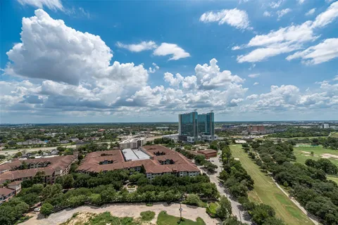 $499,900 | 1701 Hermann Drive, Unit 17D, Houston, TX 77004