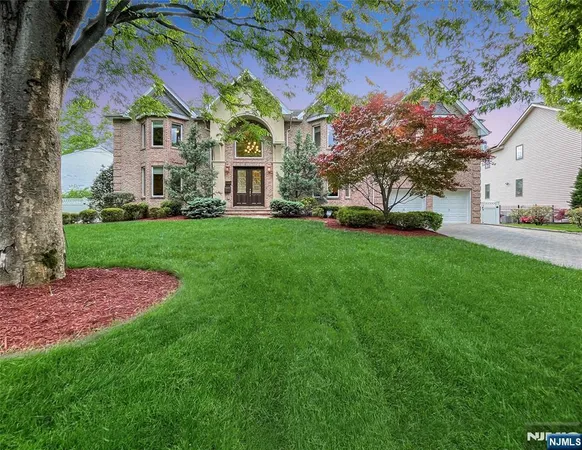 $1,895,000 | 445 Nevada Street, Paramus, NJ 07652