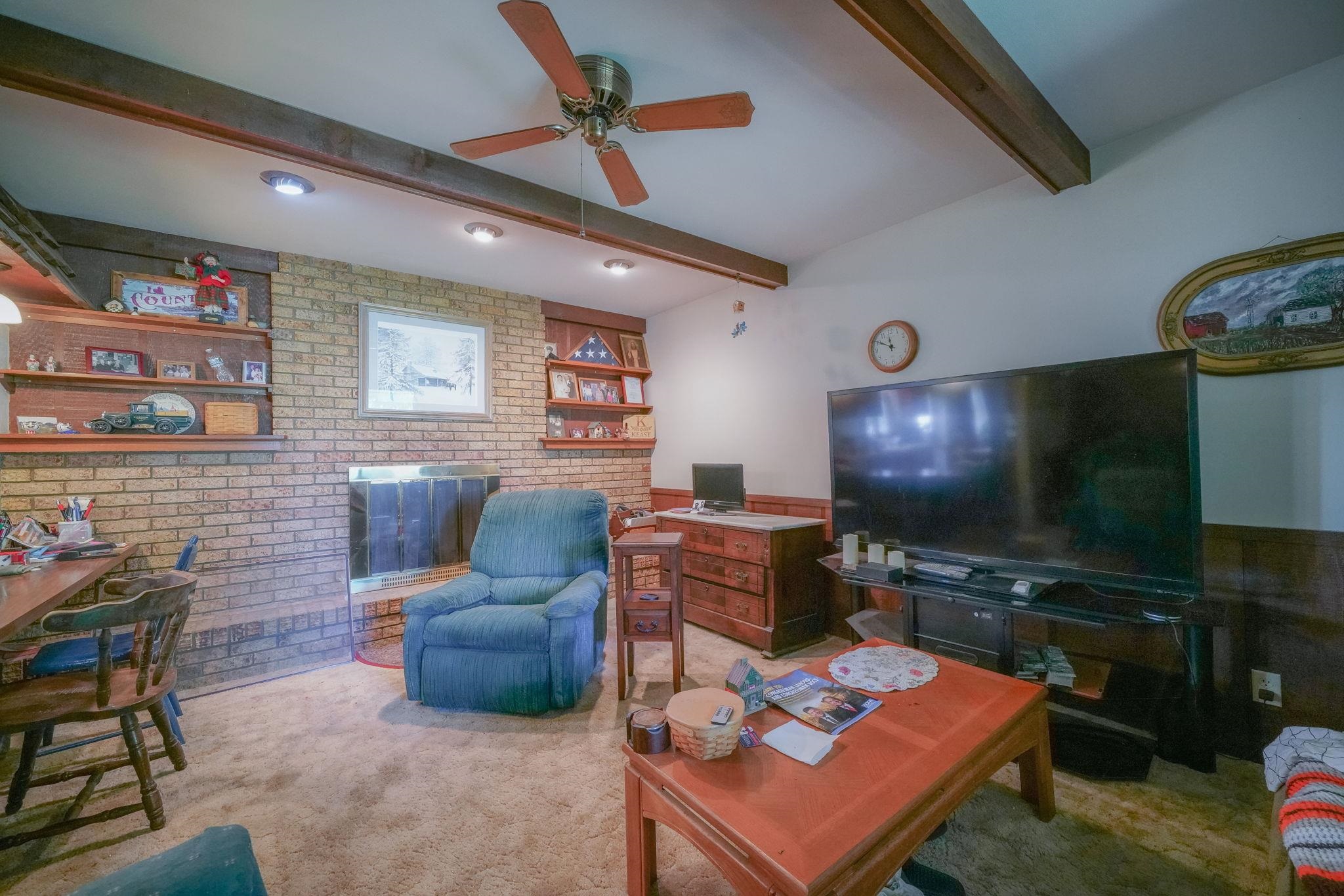 210 Drake Avenue Rochelle, IL 61068 - Photo 6 of 25