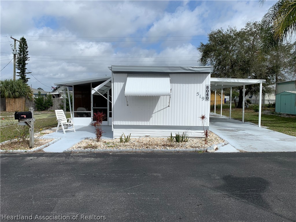 8040 Von Maxcy Road Sebring, FL 33870 - Photo 4 of 16 Gallery Image 4