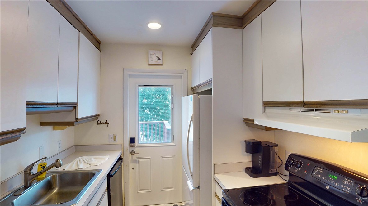 1 Lanier Road, Unit 3 Jekyll Island, GA 31527 - Photo 3 of 16