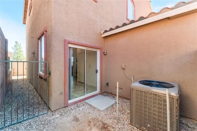 $2,000 | 4132 Swept Plains Street, Las Vegas, NV 89129