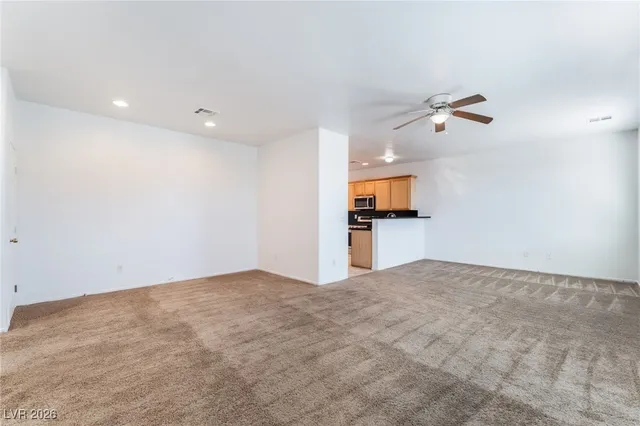 $2,000 | 4132 Swept Plains Street, Las Vegas, NV 89129