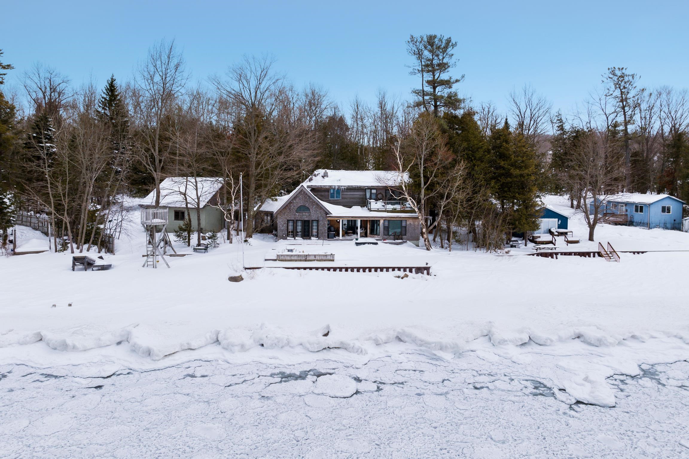 10 South Stony Point Road Suttons Bay, MI 49682 - Photo 2 of 58