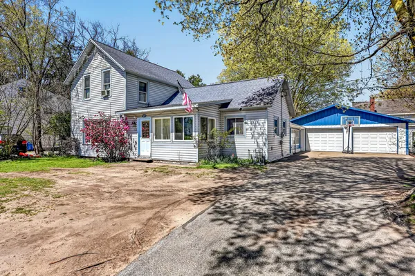 $185,000 | 140 West Main Street, Hart, MI 49420
